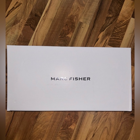 Marc Fisher Fadila Foldover Boot NWT 7.5 - Picture 7 of 7